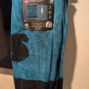 NFL Philadelphia Eagles Teal and Black Throw Blanket